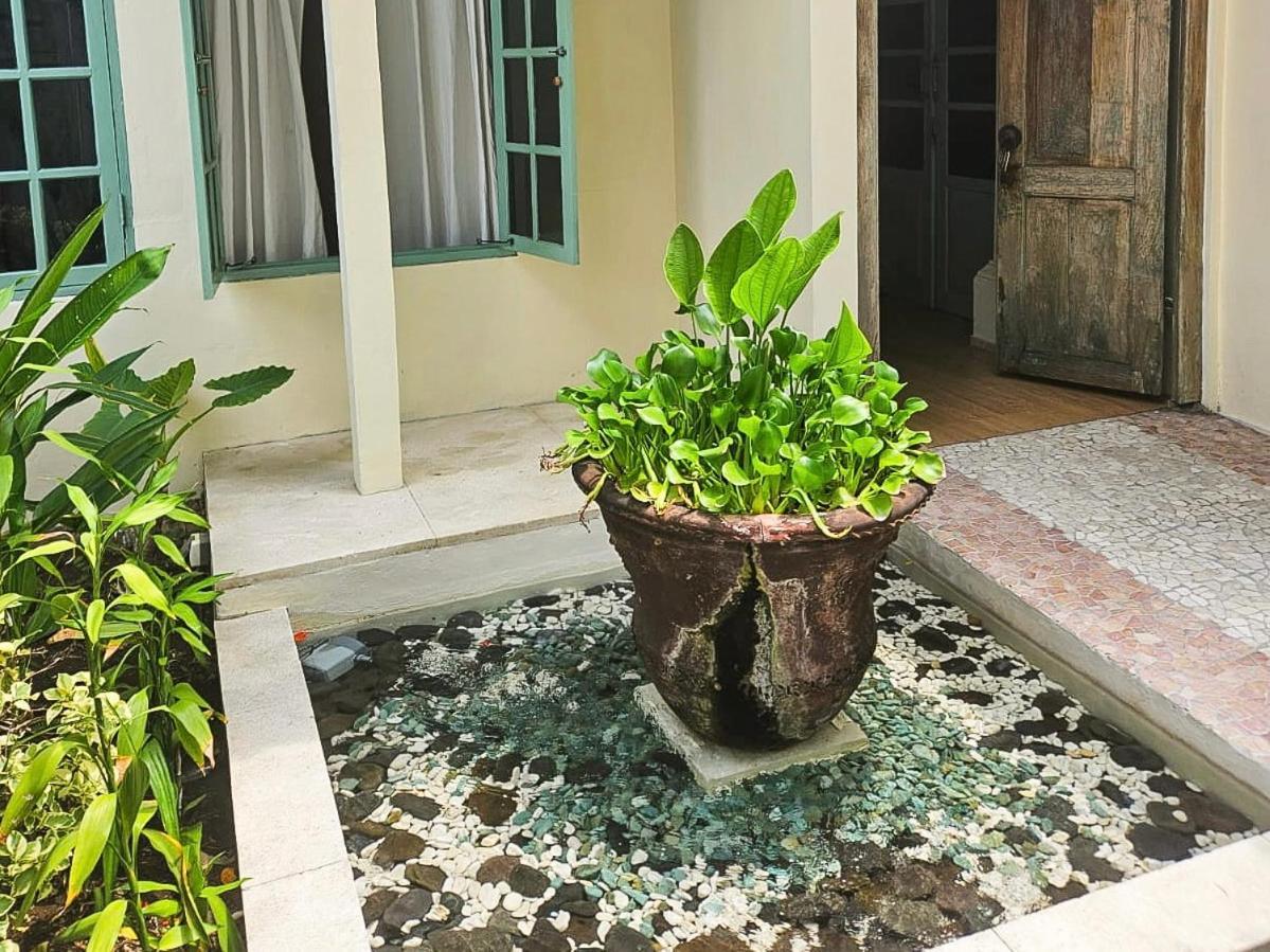 Aashaya Jasri Resort Exterior photo