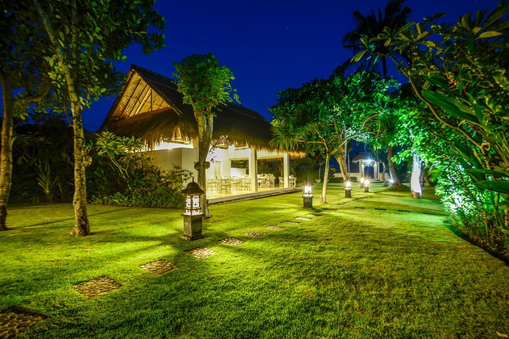 Aashaya Jasri Resort Exterior photo